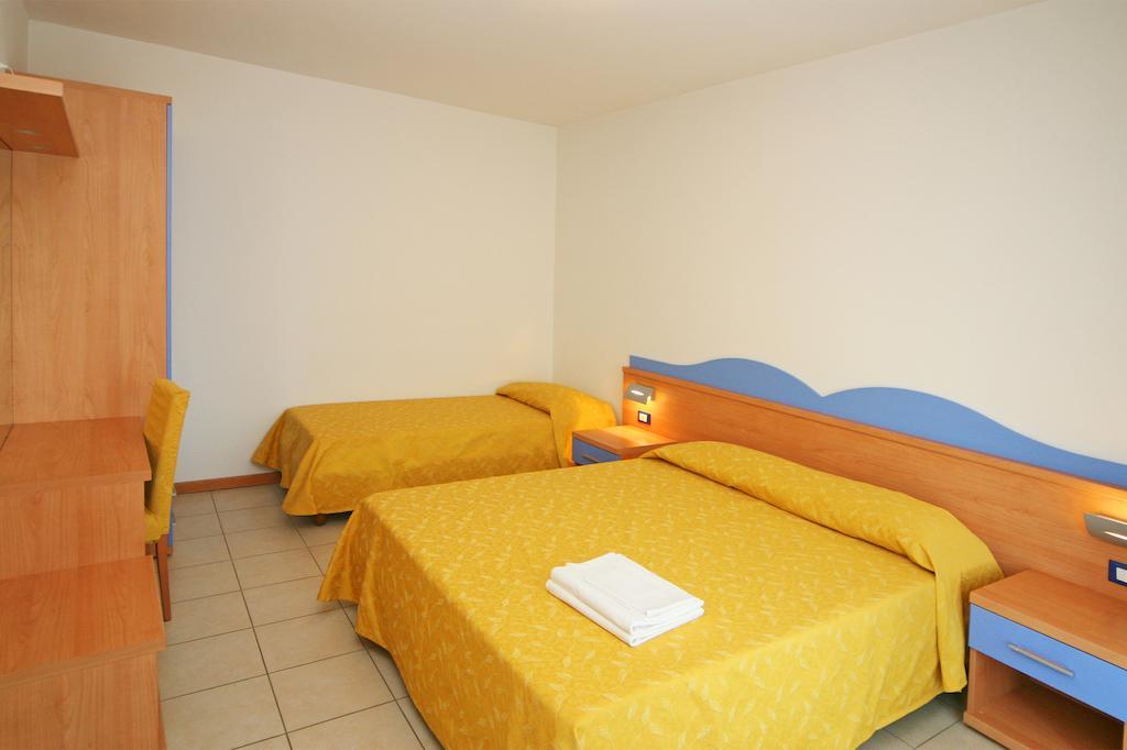 Hotel Villa Olga Caorle Exterior foto