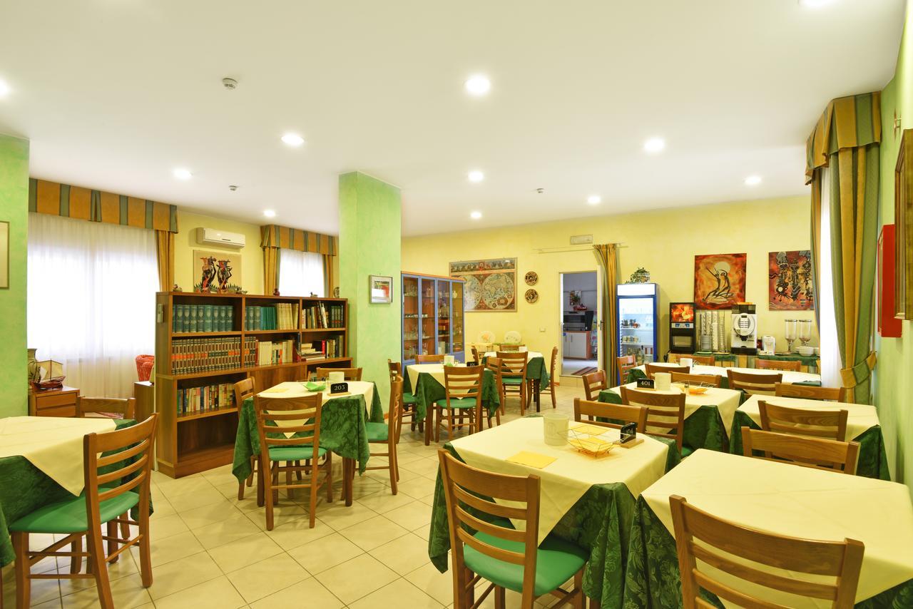 Hotel Villa Olga Caorle Exterior foto