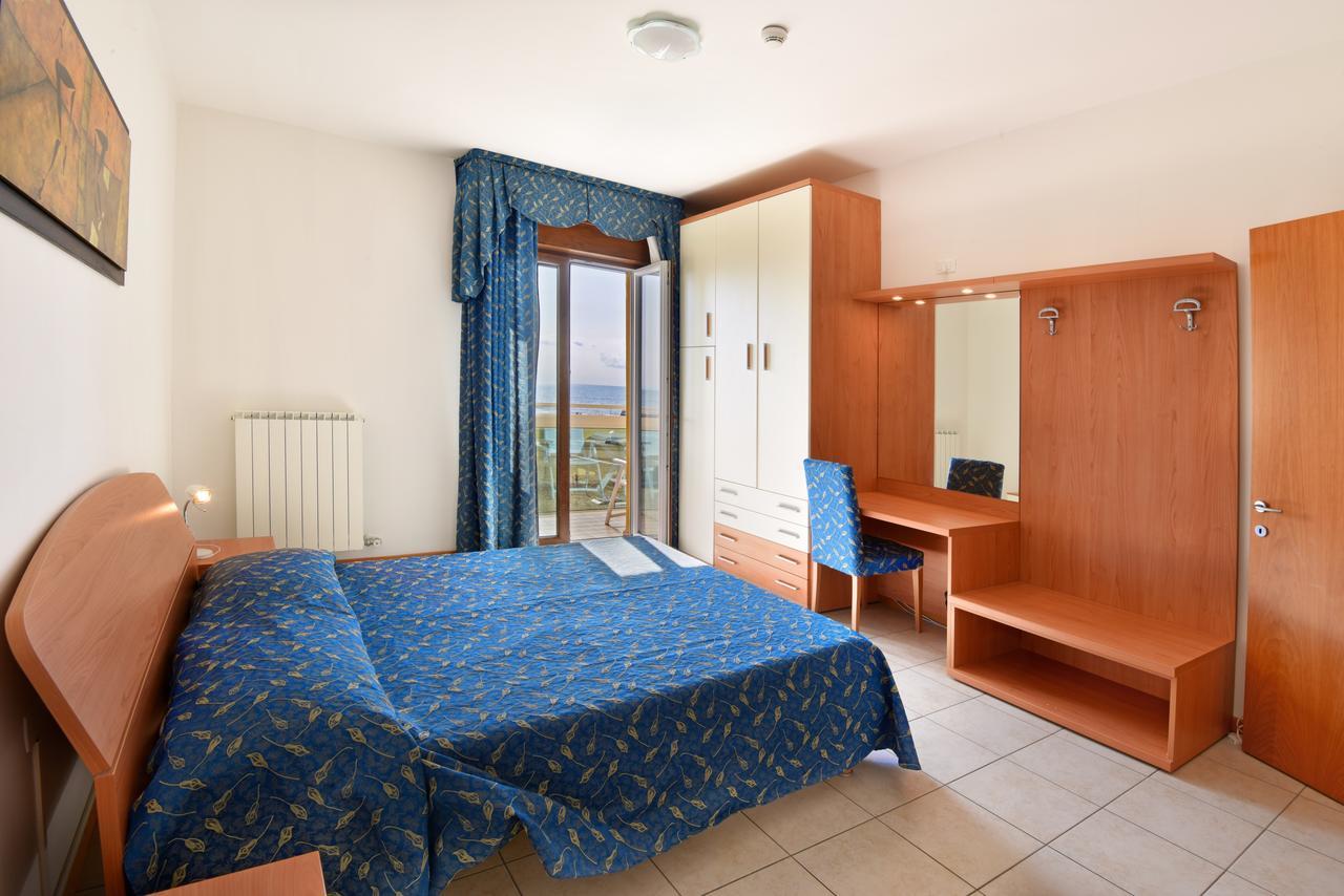 Hotel Villa Olga Caorle Exterior foto